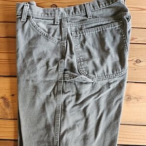 Mens Dickies Shorts Olive Green.  Size 34